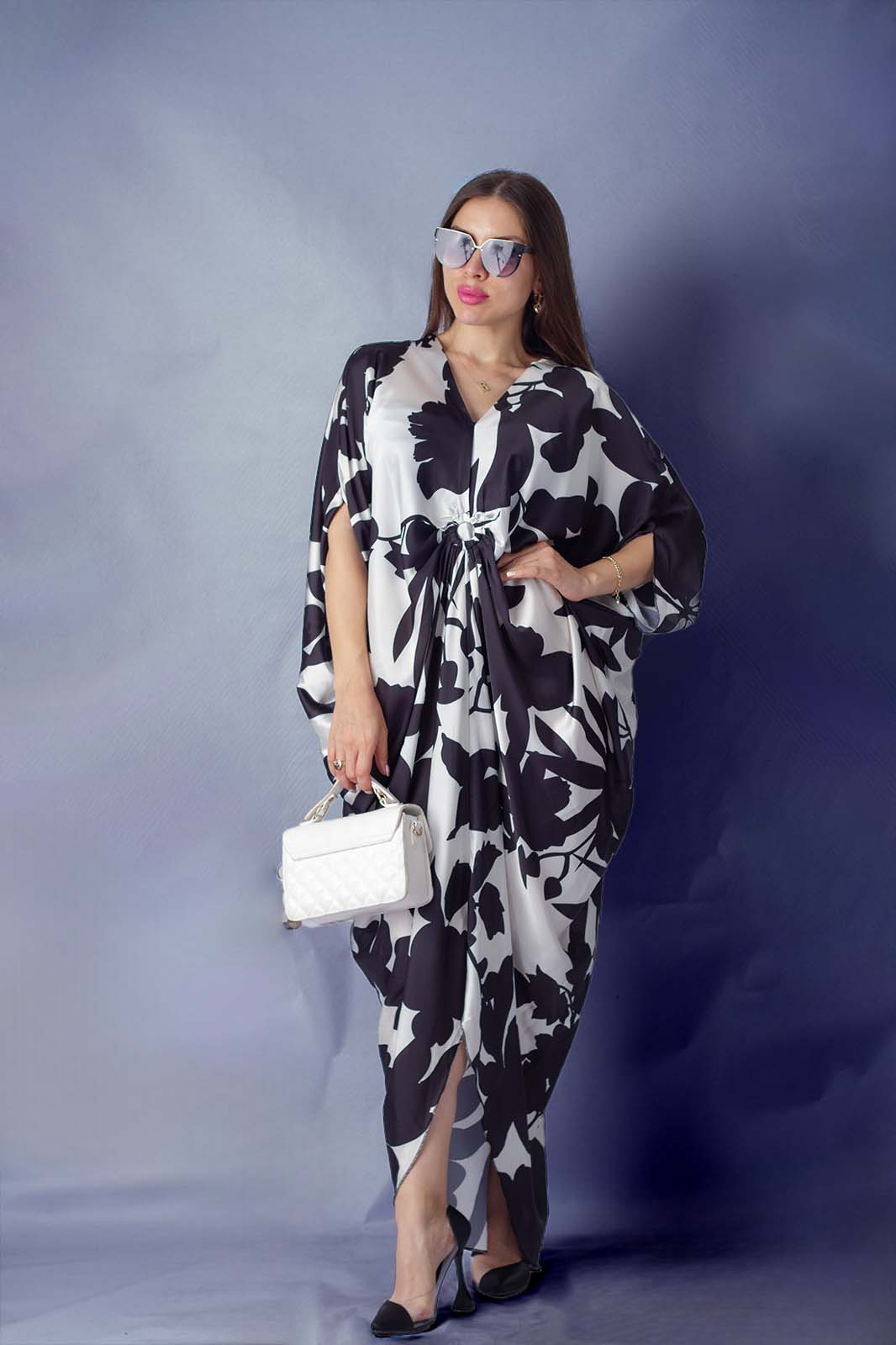 ORIENTAL DRESS BLACK WHITE